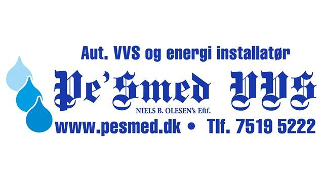 Aut. VVS og energiinstallatør Pe'Smed VVS logo med kontaktinformation og webadresse.
