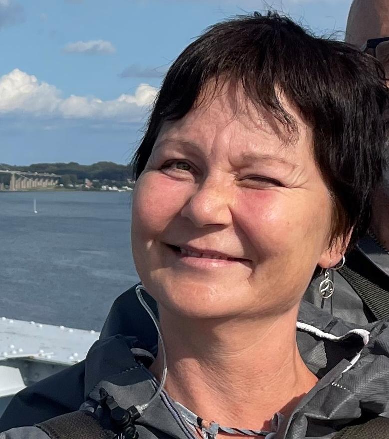 Julia Fys Og Aku