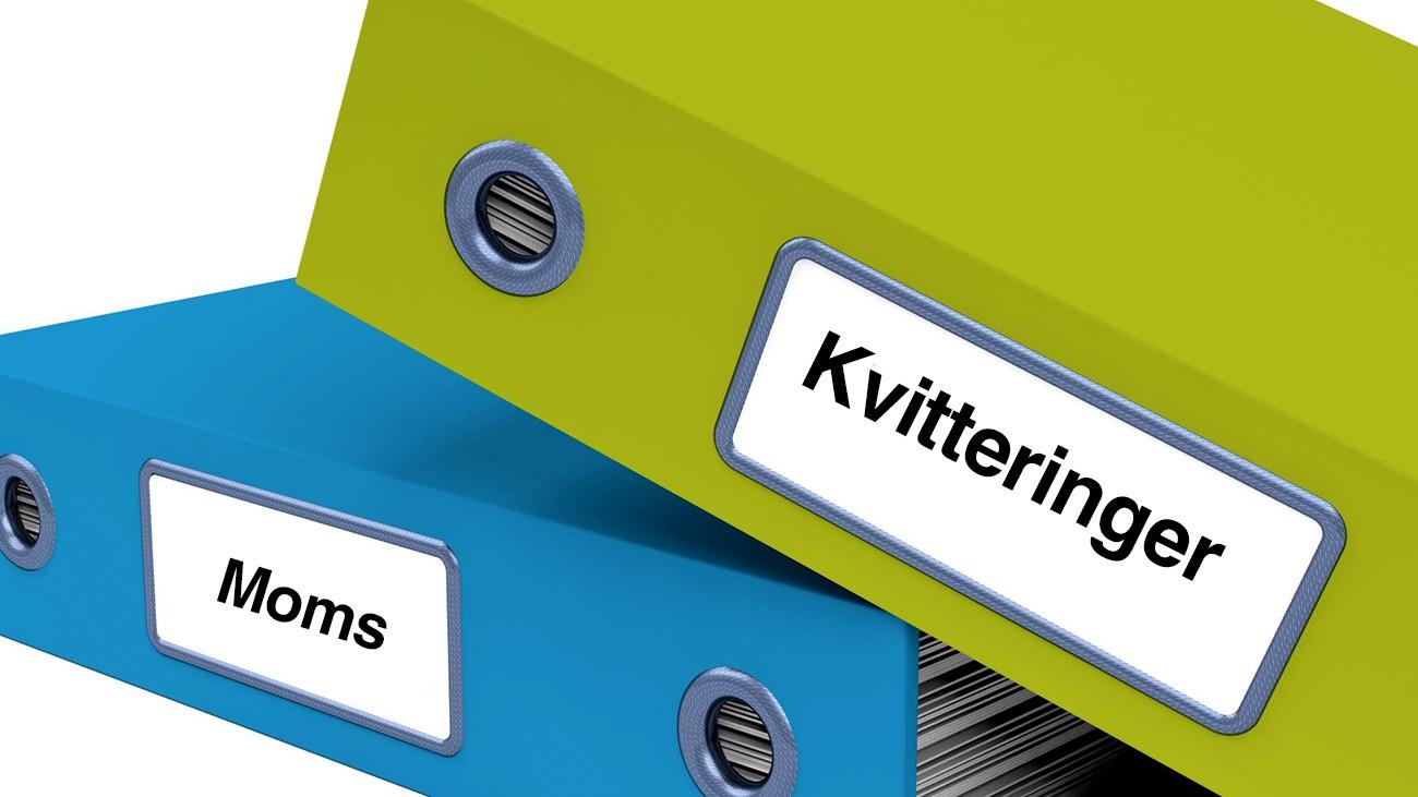 To mapper med etiketterne "Kvitteringer" og "Moms" i forskellige farver.